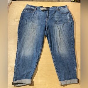 Venezia Mid Rise Girlfriend Jeans Size 28 (KM)